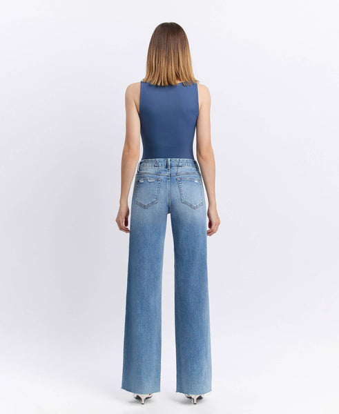 Vervet MIDRISE MEDIUM WASH CLEAN CUT RAW HEM WIDE JEANS Size 29