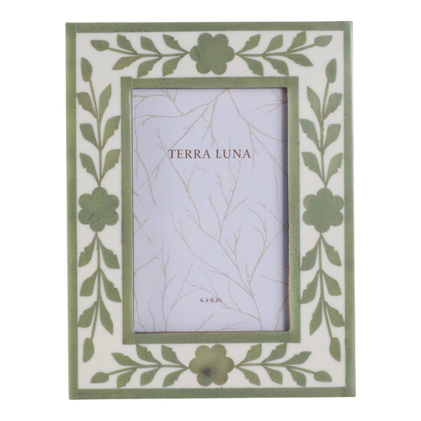 White/Green 4x6 in. Wooden Petals Photo Frame