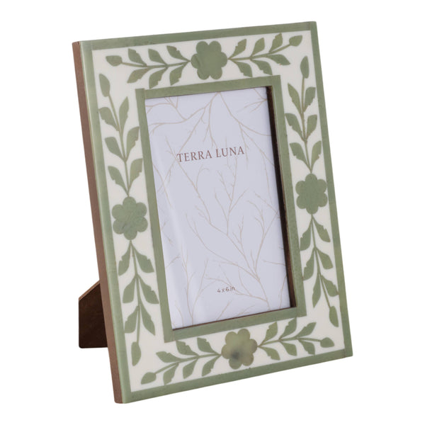 White/Green 4x6 in. Wooden Petals Photo Frame