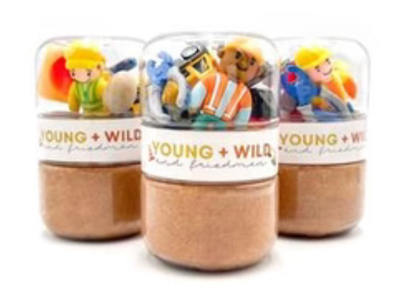 The Young +Wild and Friedman Grab & Go Dough Jars

It is perfect for everyday play, on-the-go entertainment, part