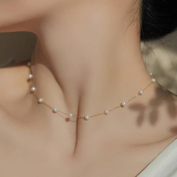 Minimalist Pearl Station Necklace in 925 Sterling Silver: Gold / 6mm