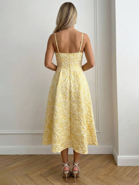 Textured Floral Jacquard Midi Dress with Sweetheart Neckline: Pink / M